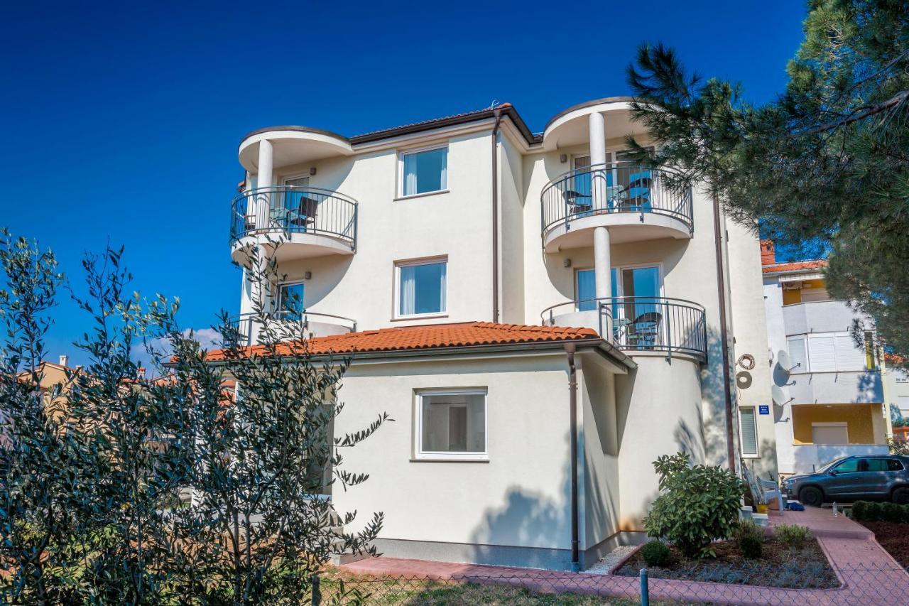 Pinia Apartment Медулин Екстериор снимка