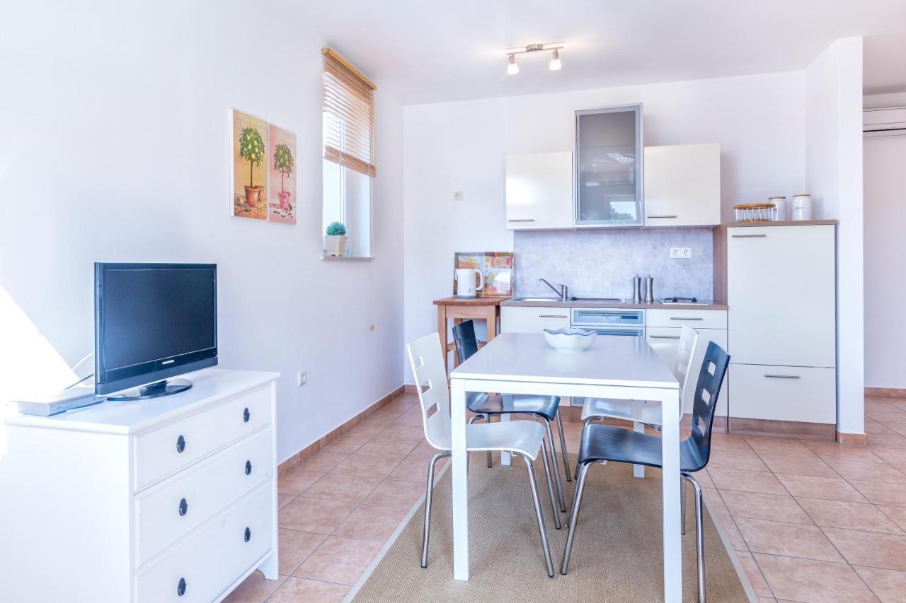 Pinia Apartment Медулин Екстериор снимка